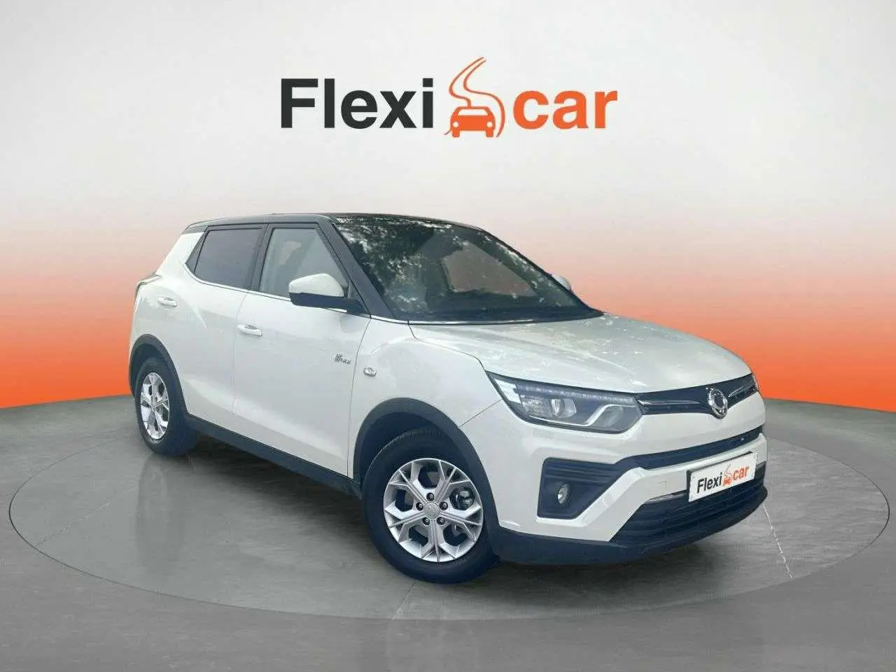 Photo 1 : Ssangyong Tivoli 2022 Petrol