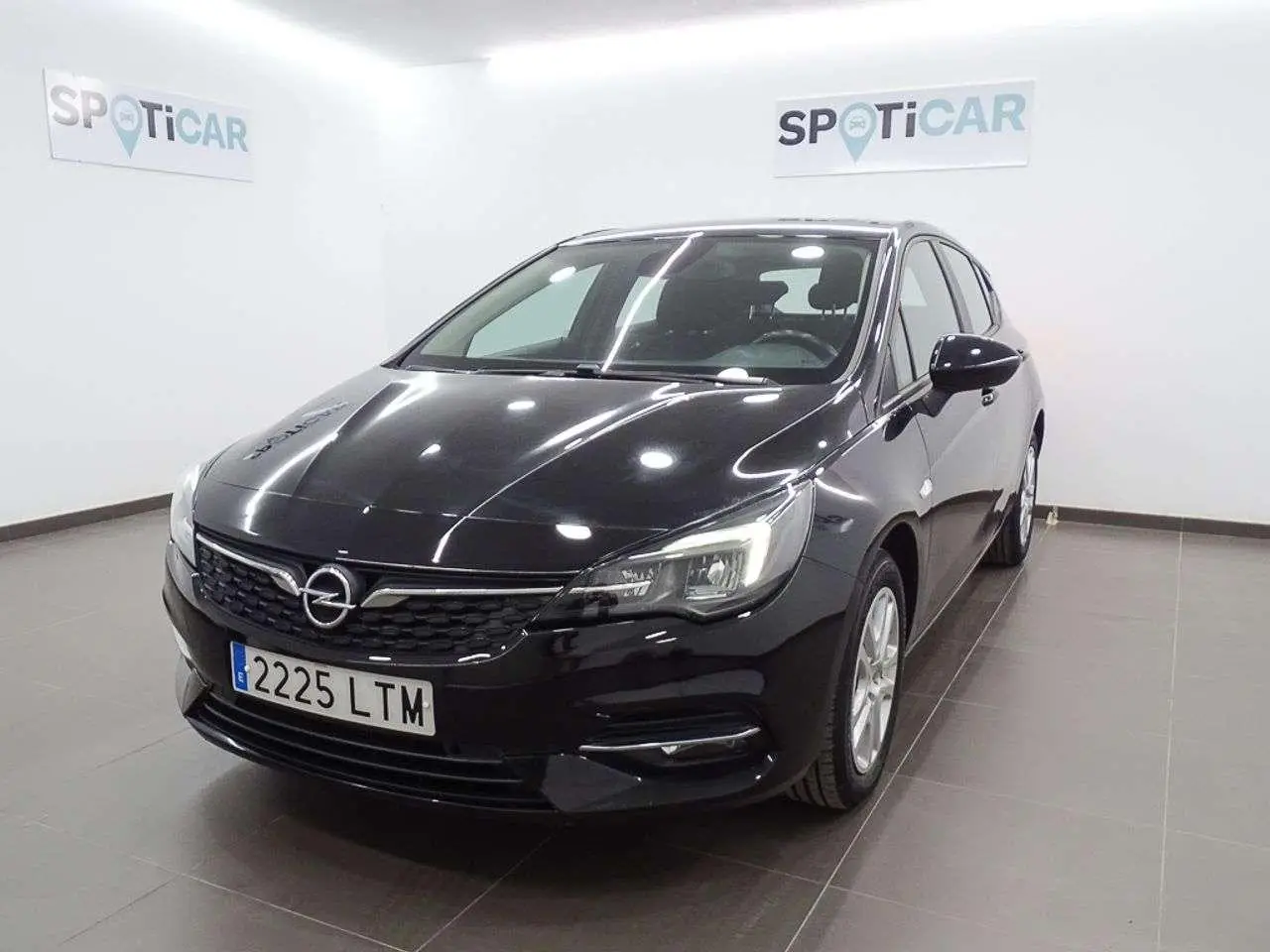 Photo 1 : Opel Astra 2021 Petrol