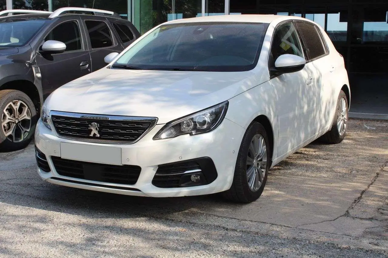 Photo 1 : Peugeot 308 2021 Petrol