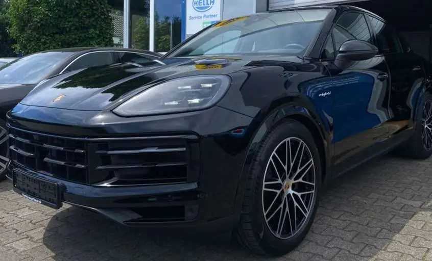 Photo 1 : Porsche Cayenne 2024 Hybrid