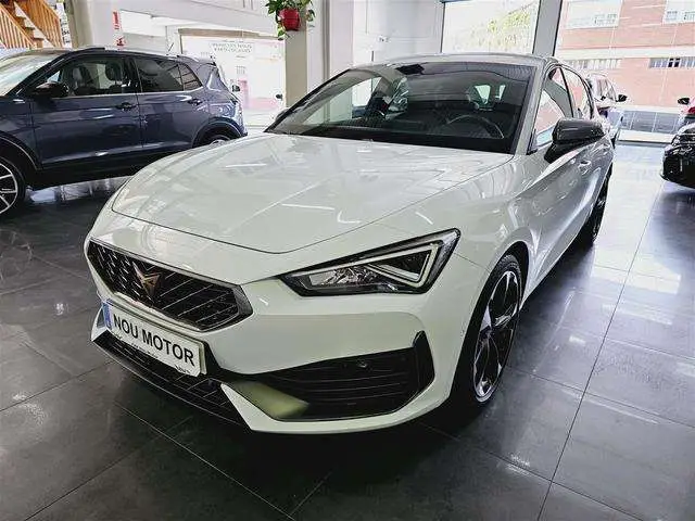 Photo 1 : Cupra Leon 2023 Petrol