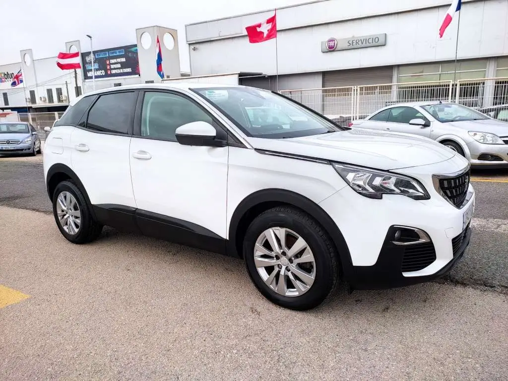 Photo 1 : Peugeot 3008 2019 Diesel