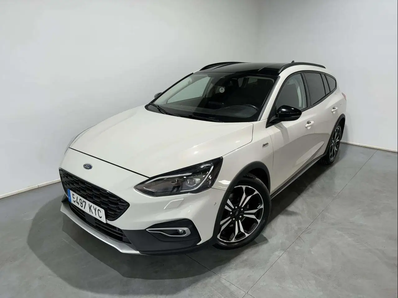 Photo 1 : Ford Focus 2019 Petrol