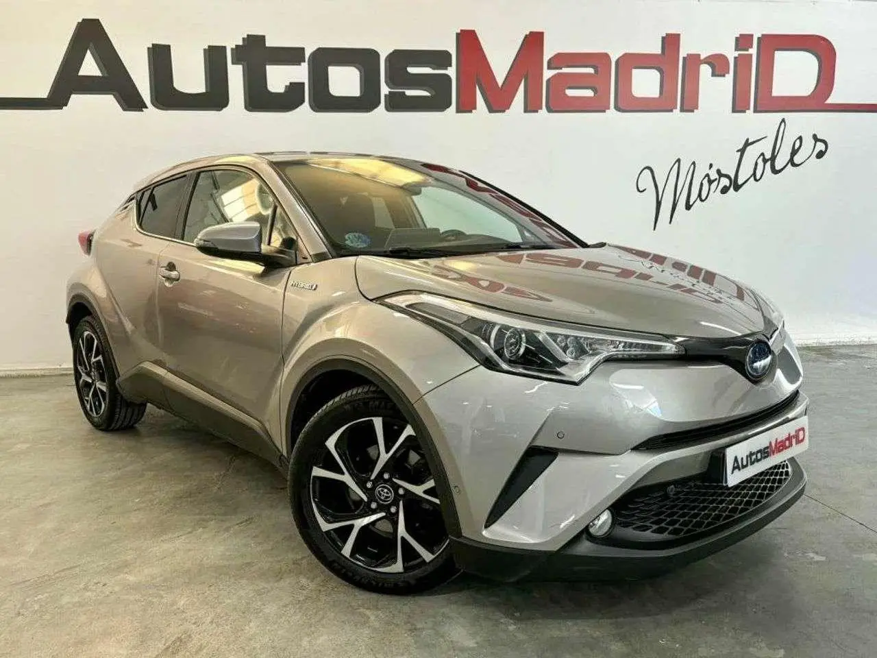 Photo 1 : Toyota C-hr 2019 Hybrid