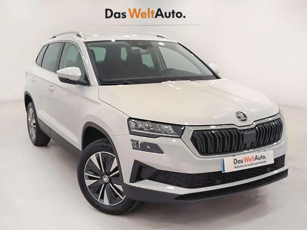 Photo 1 : Skoda Karoq 2024 Essence