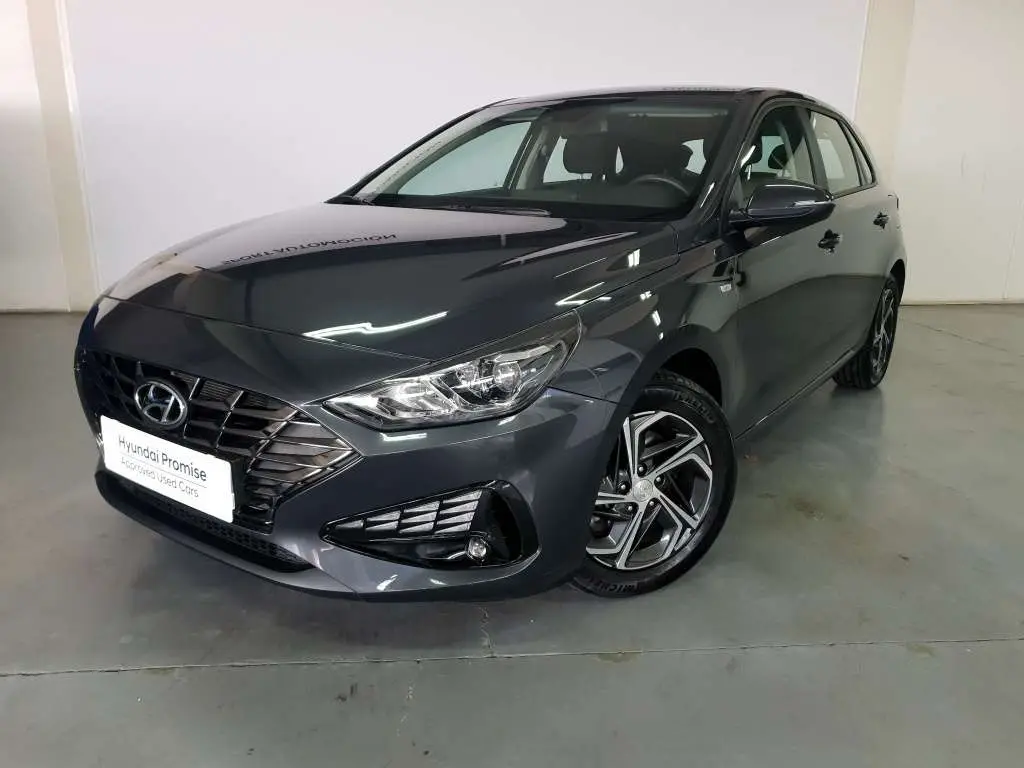 Photo 1 : Hyundai I30 2024 Petrol