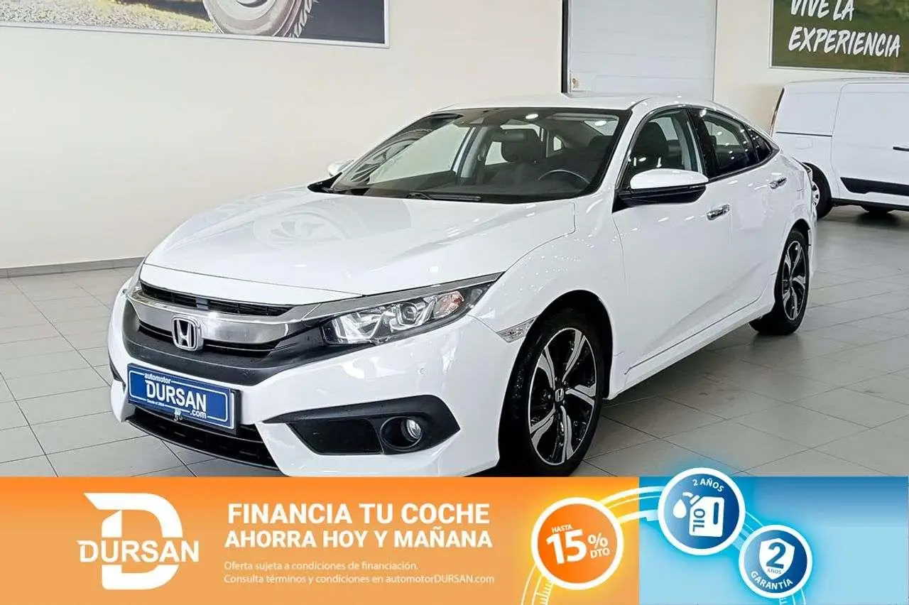 Photo 1 : Honda Civic 2018 Petrol