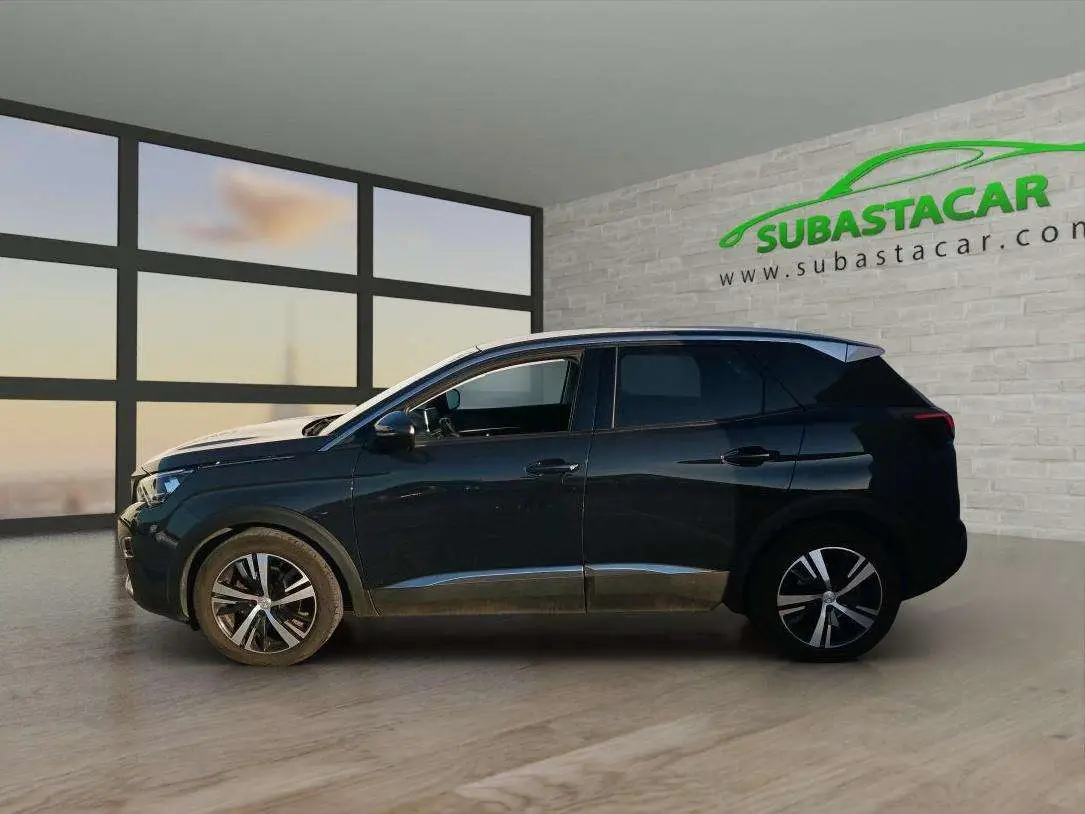 Photo 1 : Peugeot 3008 2019 Diesel