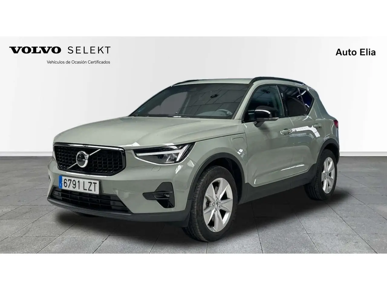 Photo 1 : Volvo Xc40 2022 Hybride