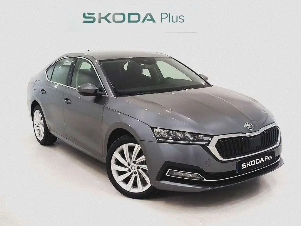 Photo 1 : Skoda Octavia 2024 Hybride