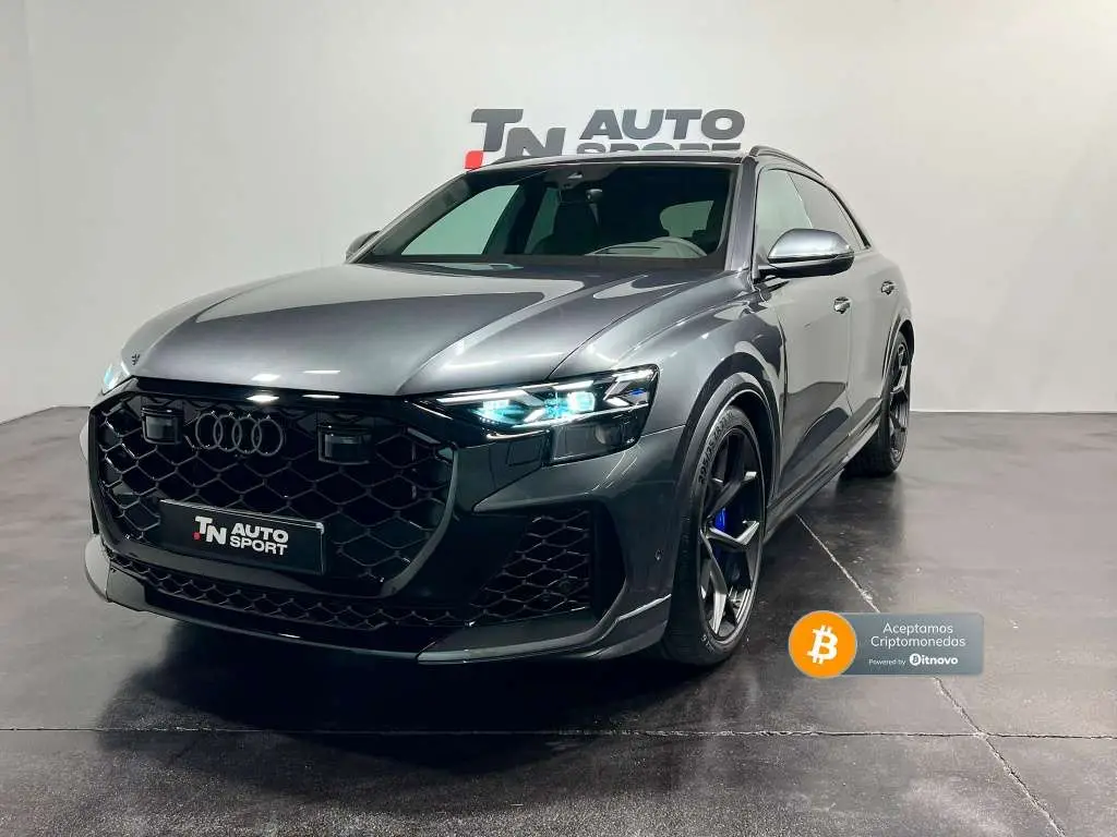 Photo 1 : Audi Q8 2024 Essence