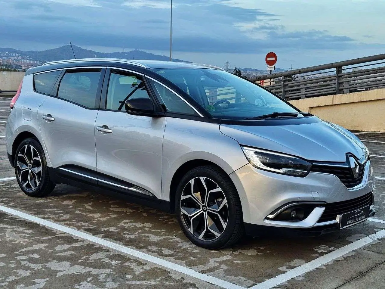 Photo 1 : Renault Grand Scenic 2020 Petrol