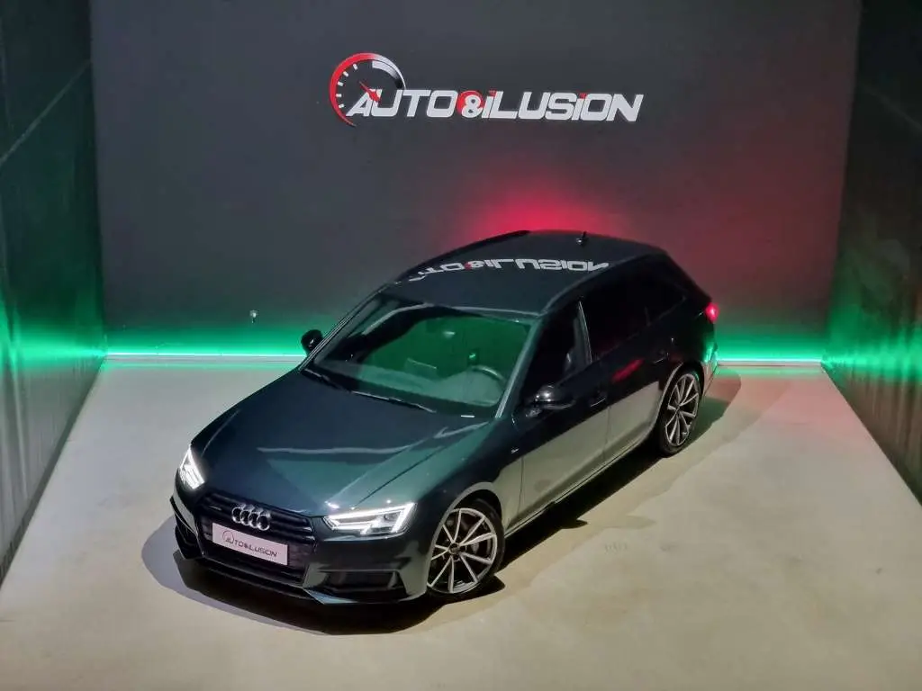 Photo 1 : Audi A4 2019 Diesel