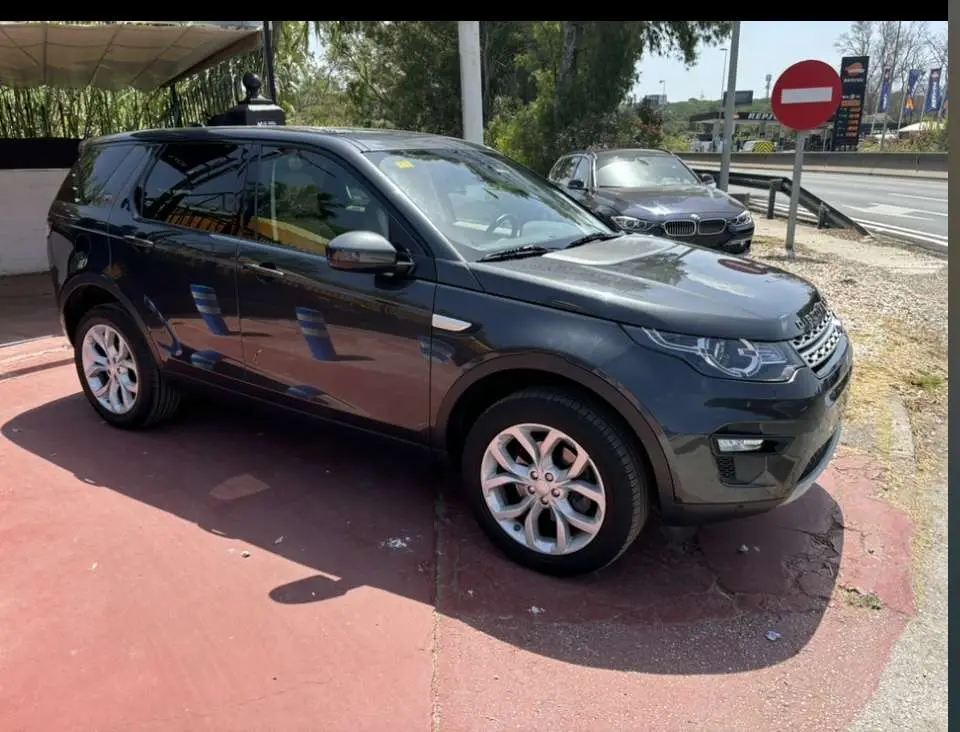 Photo 1 : Land Rover Discovery 2018 Diesel