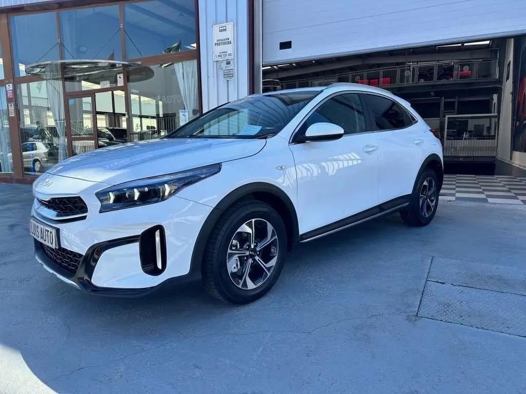 Photo 1 : Kia Xceed 2024 Essence