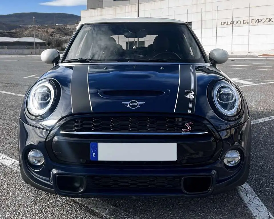 Photo 1 : Mini Cooper 2019 Essence