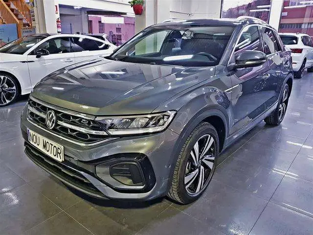 Photo 1 : Volkswagen T-roc 2022 Petrol