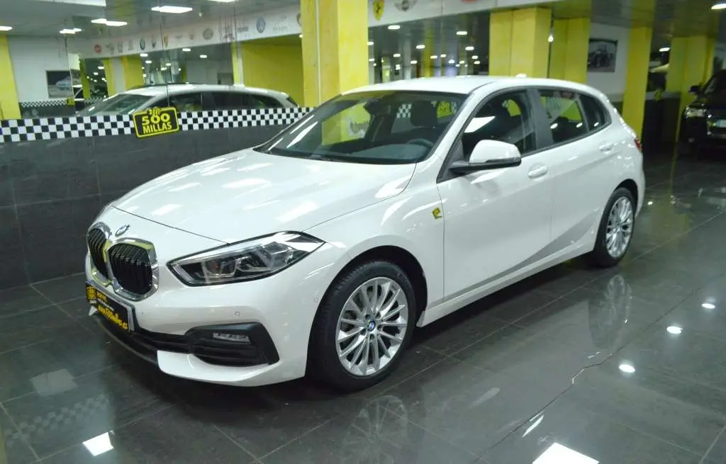 Photo 1 : Bmw Serie 1 2015 Petrol