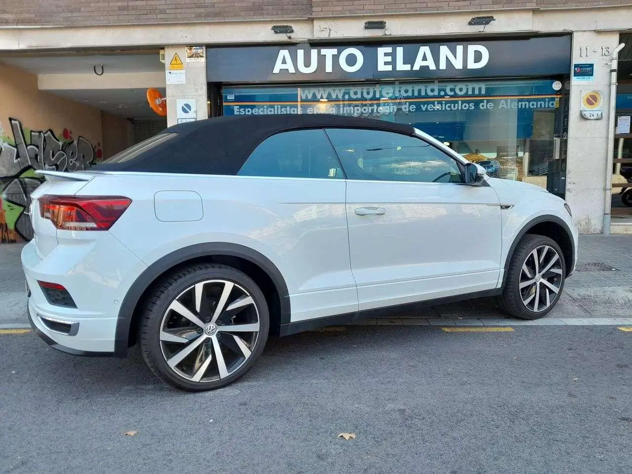 Photo 1 : Volkswagen T-roc 2020 Essence