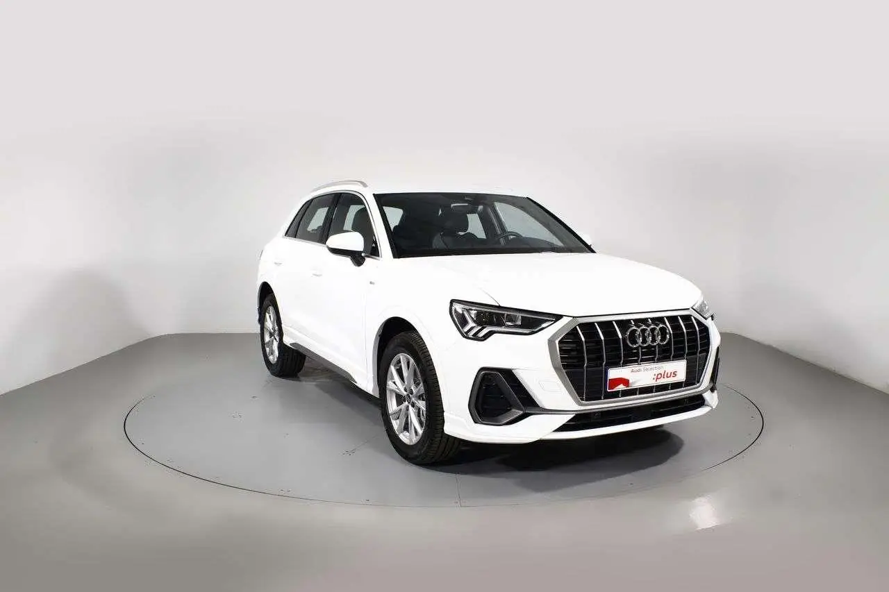 Photo 1 : Audi Q3 2024 Electric