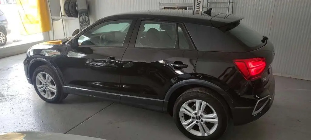 Photo 1 : Audi Q2 2024 Diesel