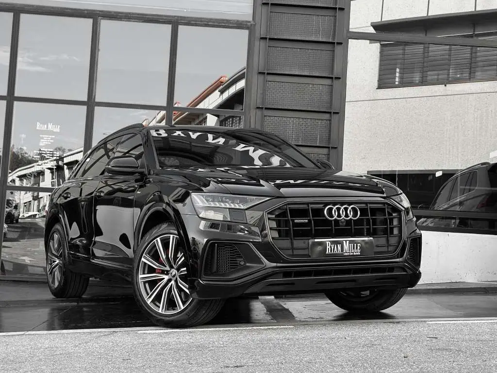 Photo 1 : Audi Q8 2021 Hybrid