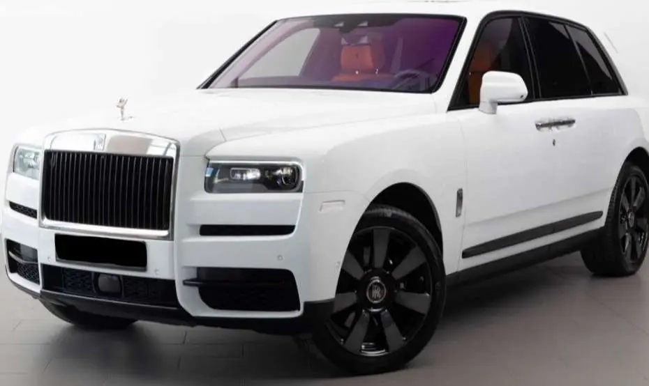 Photo 1 : Rolls-royce Cullinan 2022 Essence