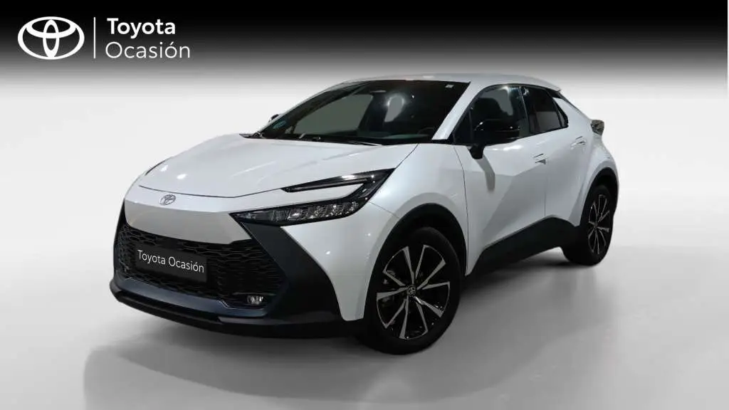 Photo 1 : Toyota C-hr 2024 Petrol