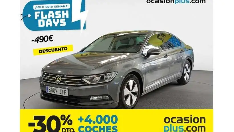 Photo 1 : Volkswagen Passat 2016 Diesel