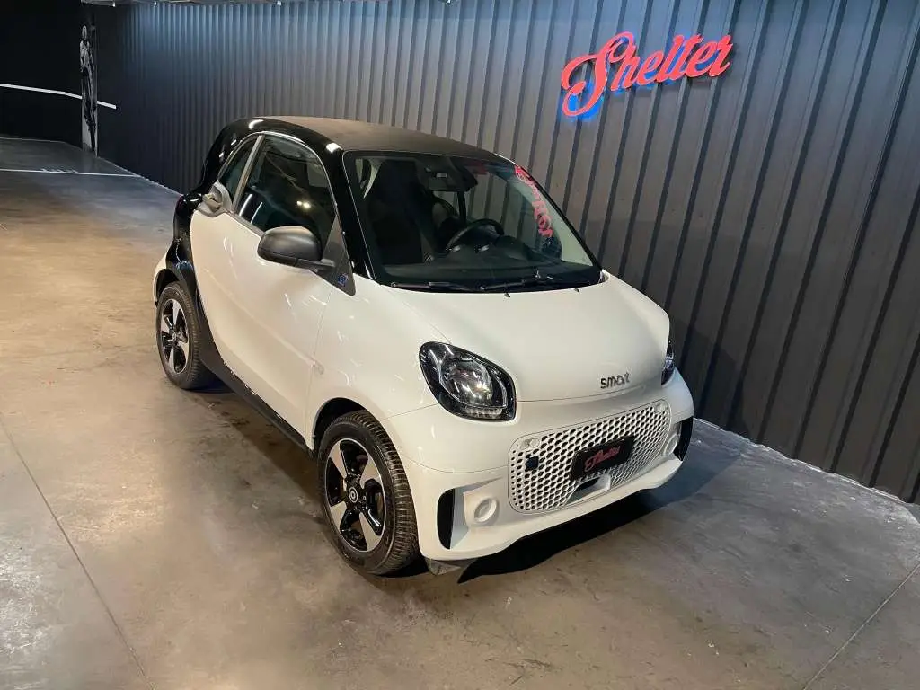 Photo 1 : Smart Fortwo 2021 Électrique