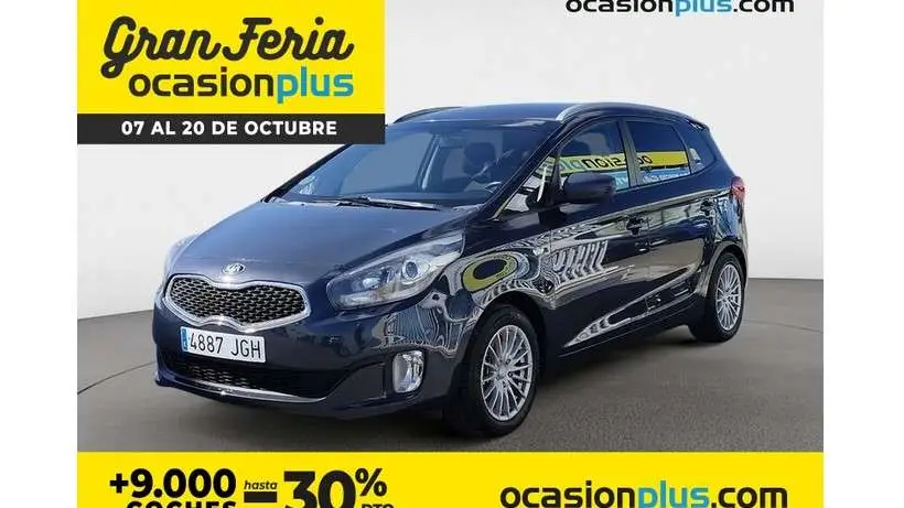 Photo 1 : Kia Carens 2015 Petrol