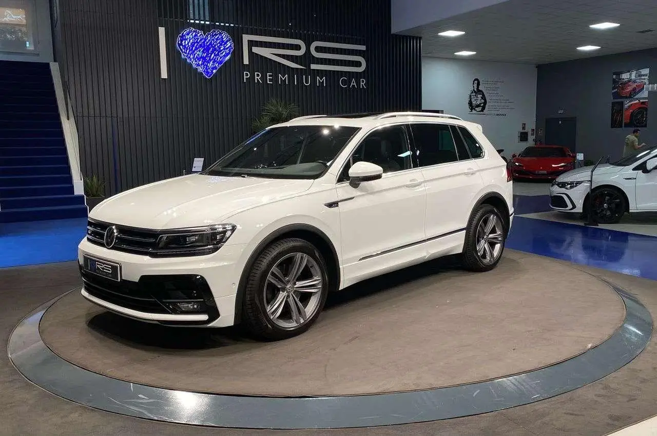 Photo 1 : Volkswagen Tiguan 2019 Petrol