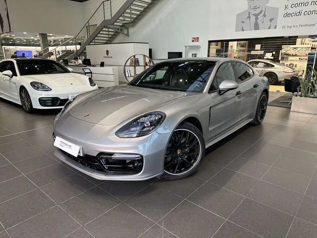 Photo 1 : Porsche Panamera 2018 Petrol