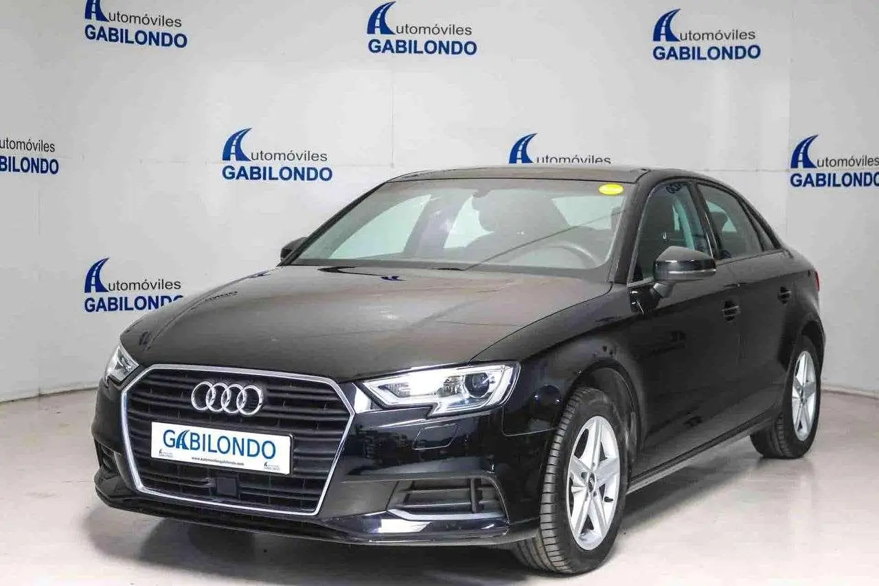 Photo 1 : Audi A3 2019 Diesel