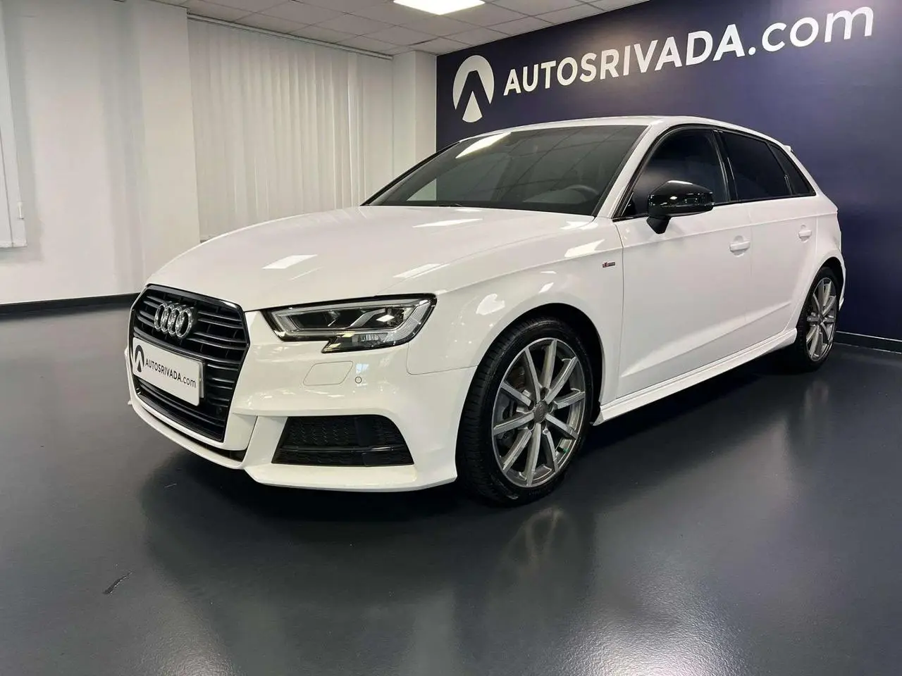 Photo 1 : Audi A3 2019 Diesel