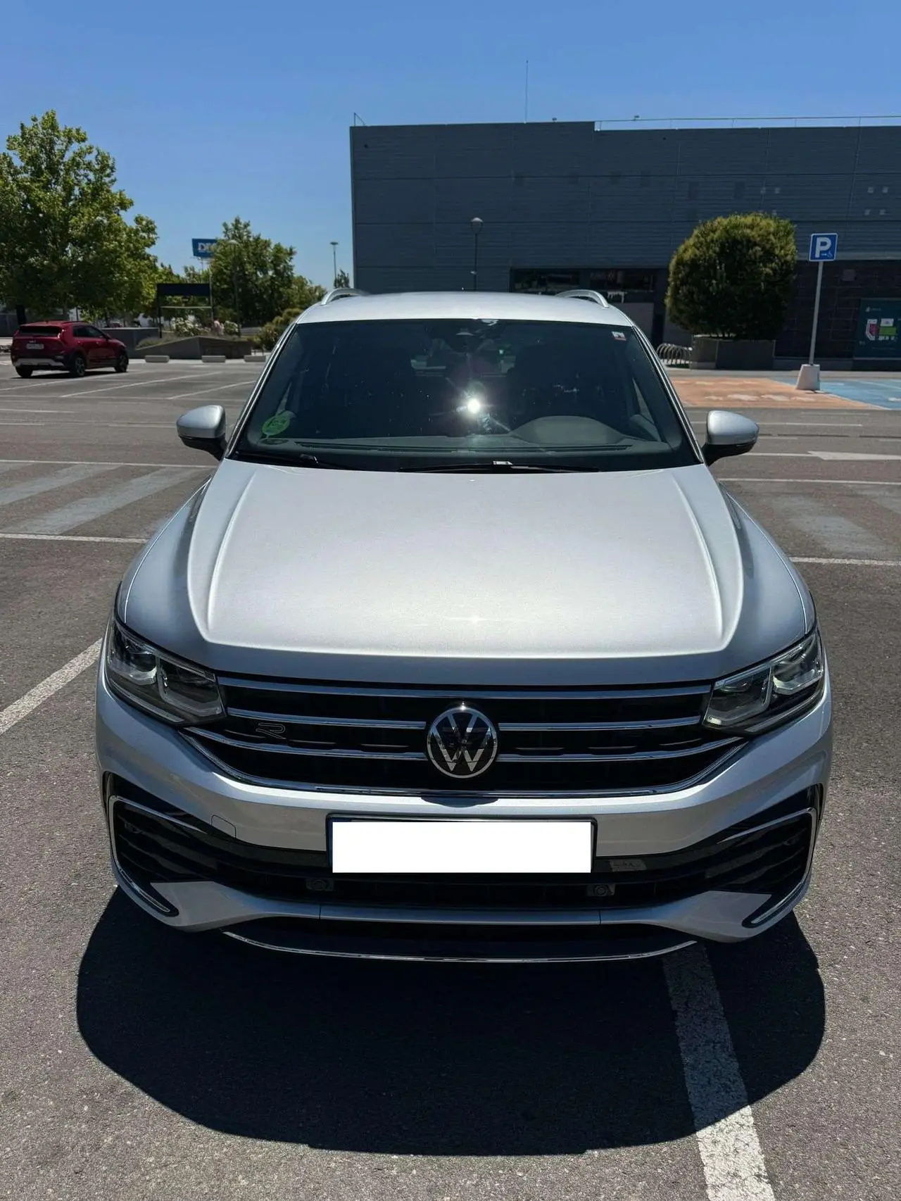 Photo 1 : Volkswagen Tiguan 2022 Essence