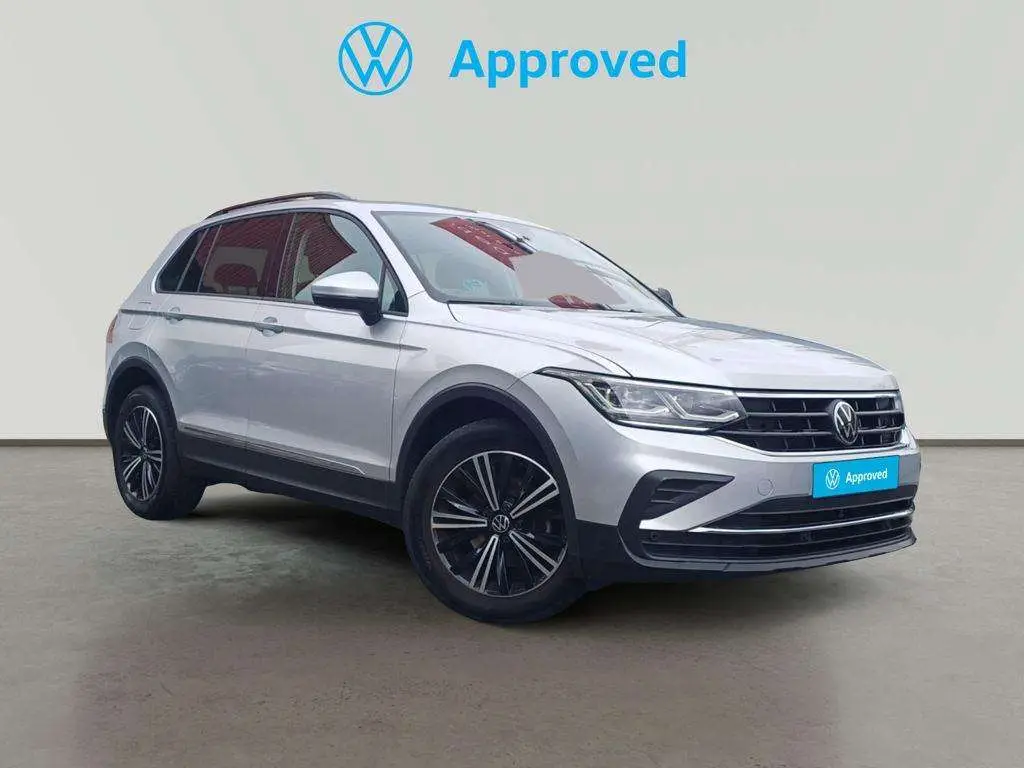 Photo 1 : Volkswagen Tiguan 2023 Essence