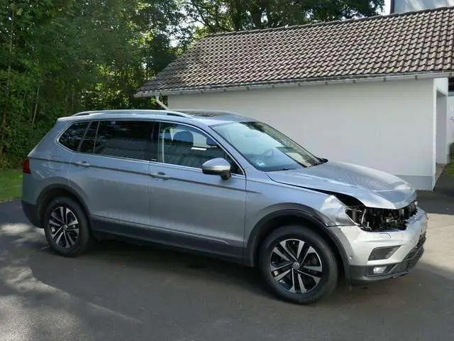 Photo 1 : Volkswagen Tiguan 2021 Diesel