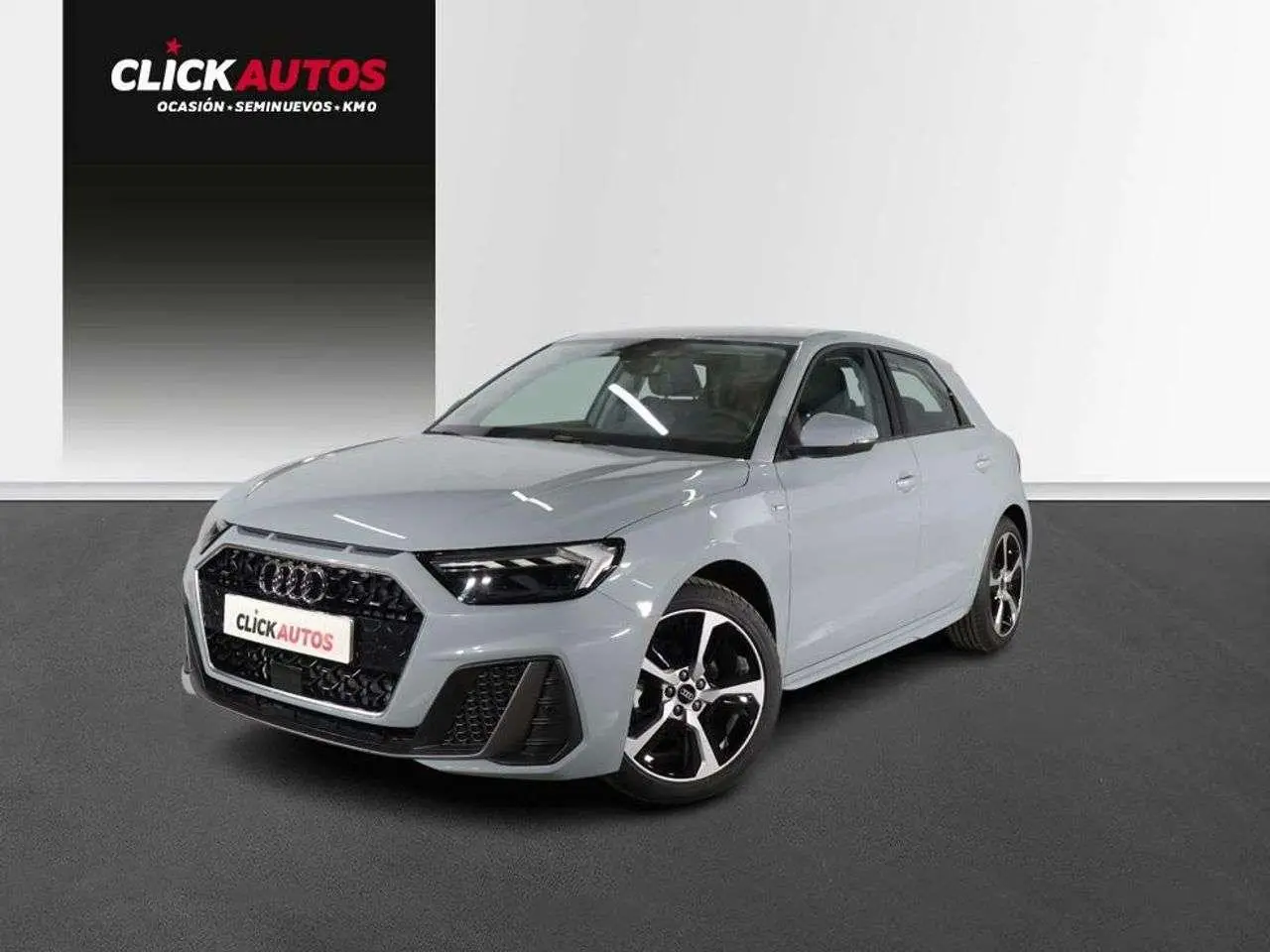 Photo 1 : Audi A1 2023 Essence