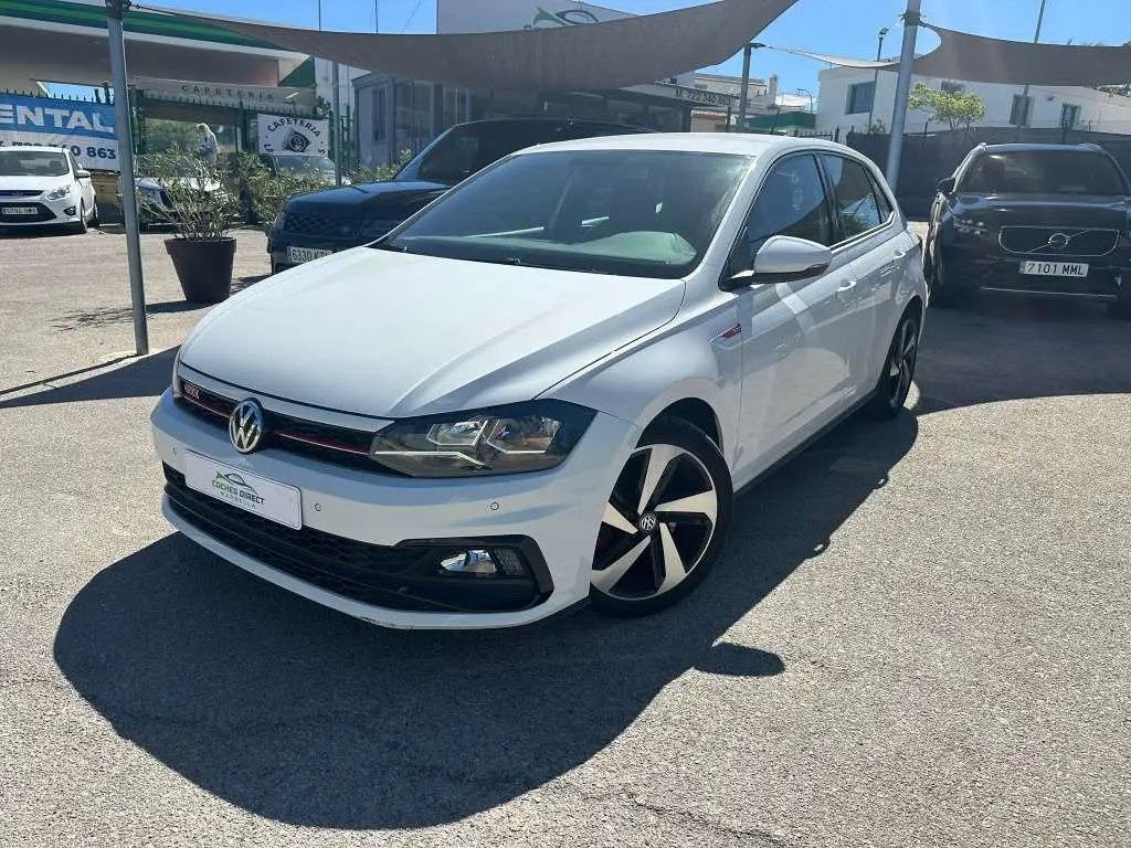 Photo 1 : Volkswagen Polo 2019 Essence