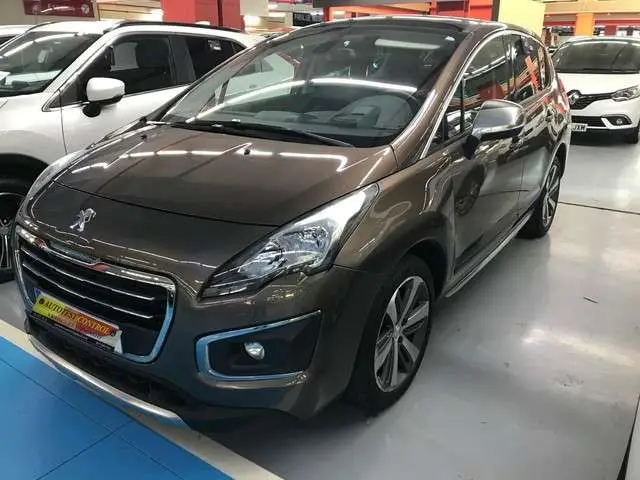 Photo 1 : Peugeot 3008 2015 Petrol