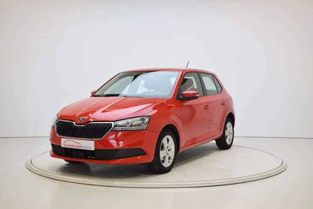 Photo 1 : Skoda Fabia 2019 Essence