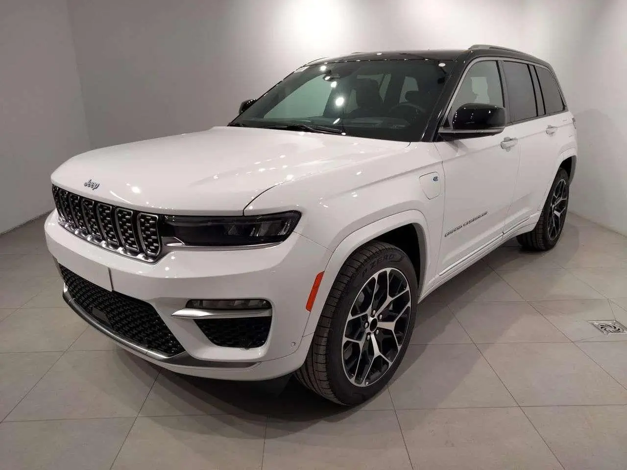 Photo 1 : Jeep Grand Cherokee 2024 Autres