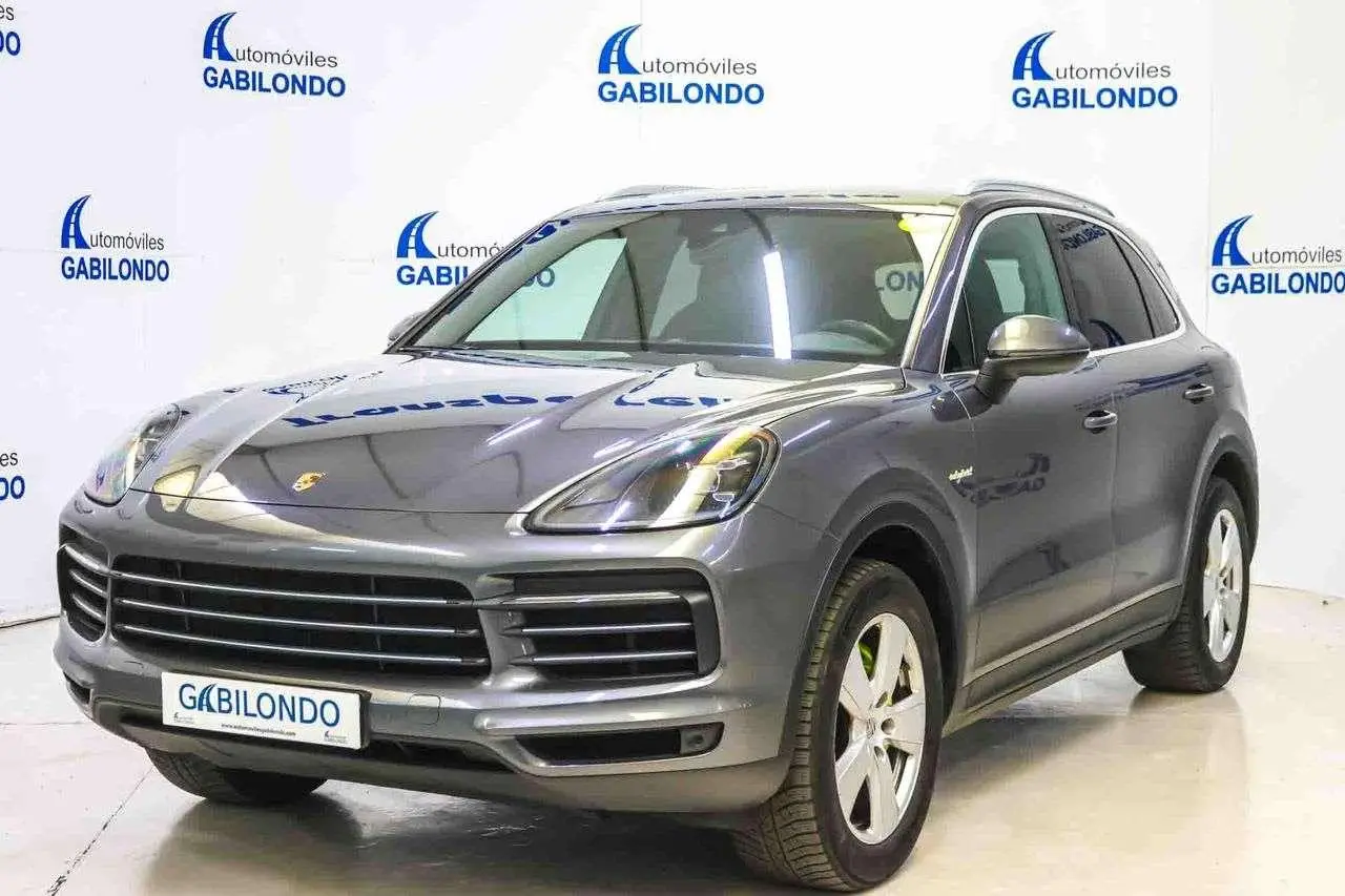 Photo 1 : Porsche Cayenne 2020 Électrique