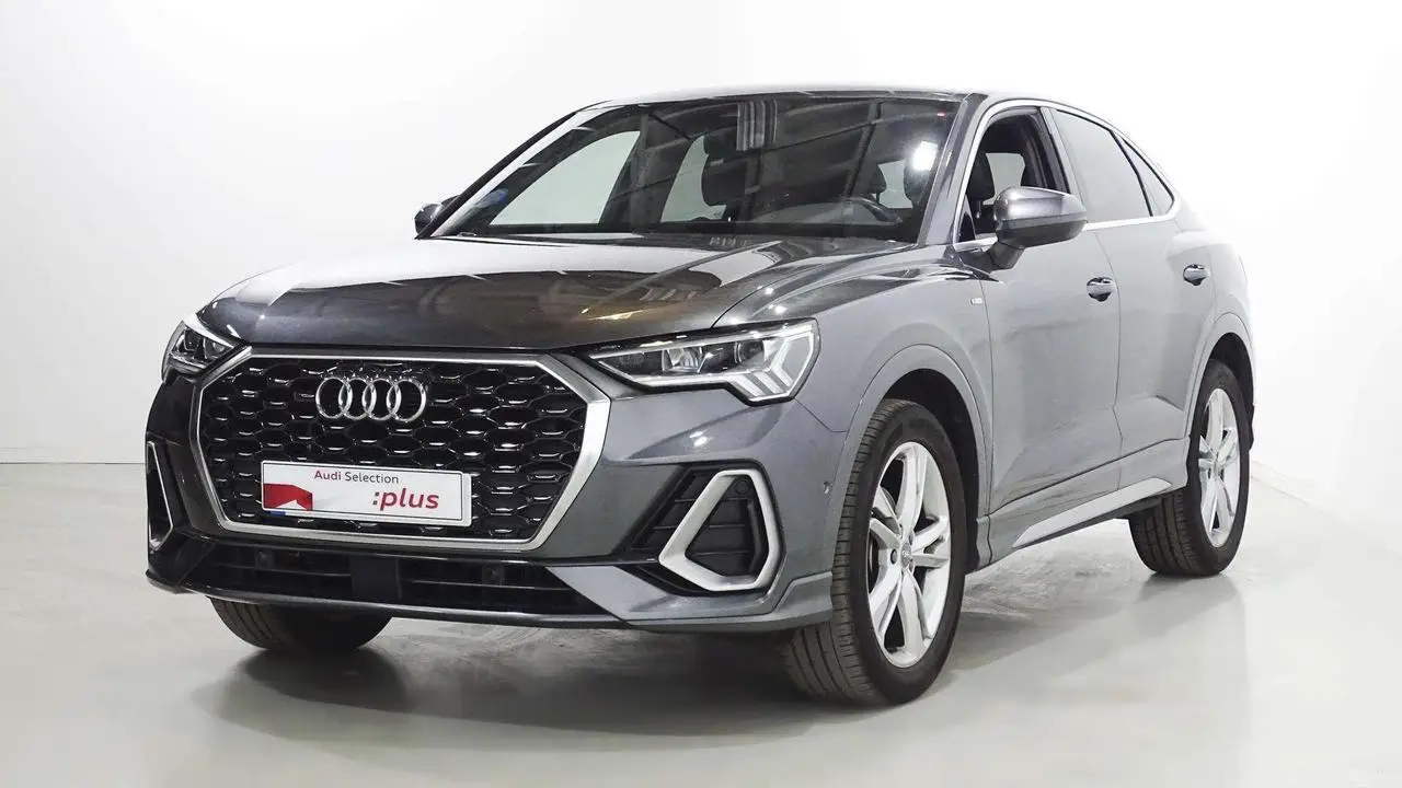 Photo 1 : Audi Q3 2020 Essence