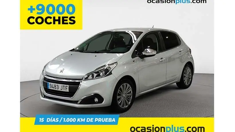 Photo 1 : Peugeot 208 2016 Petrol