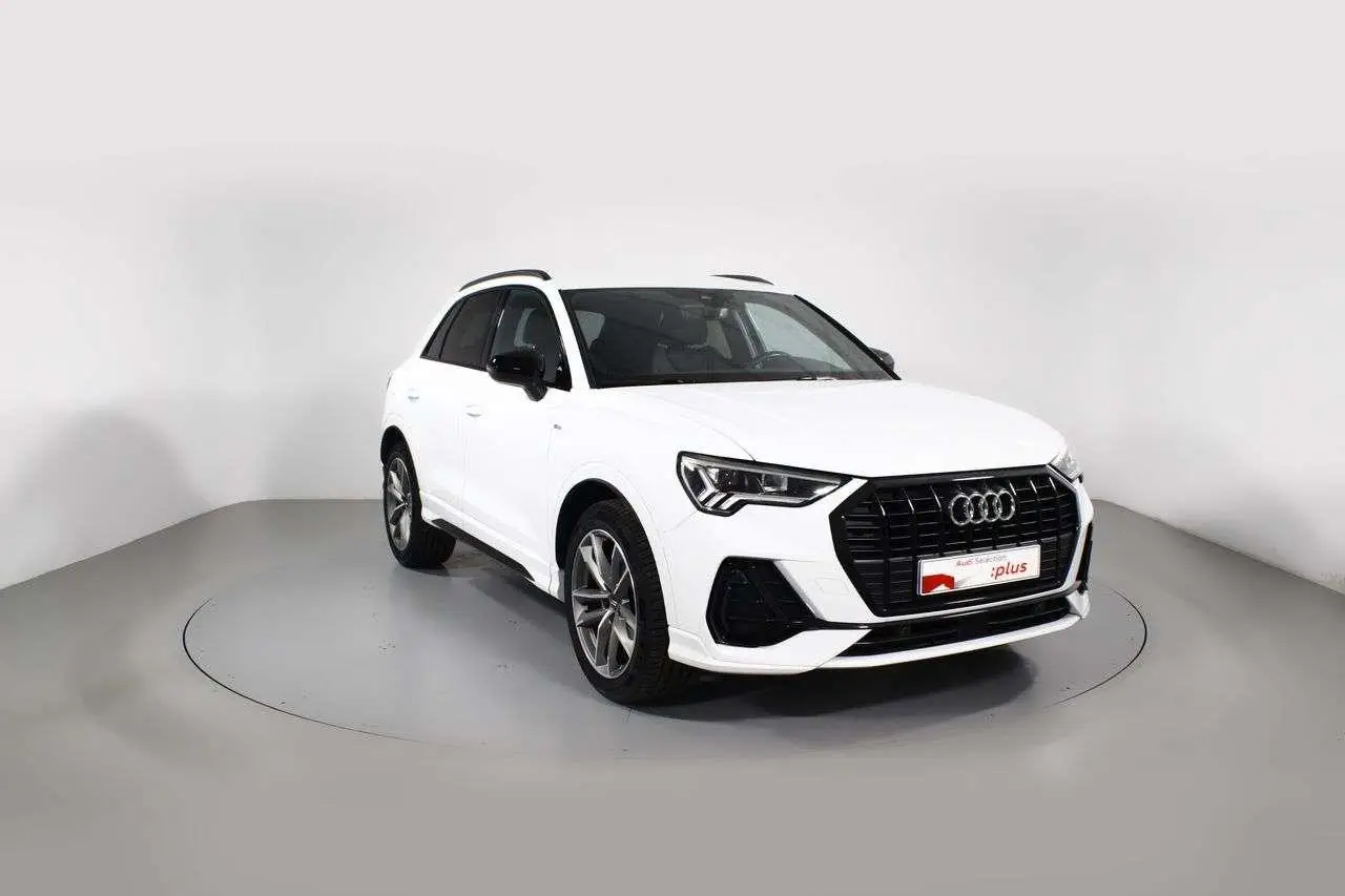 Photo 1 : Audi Q3 2020 Essence