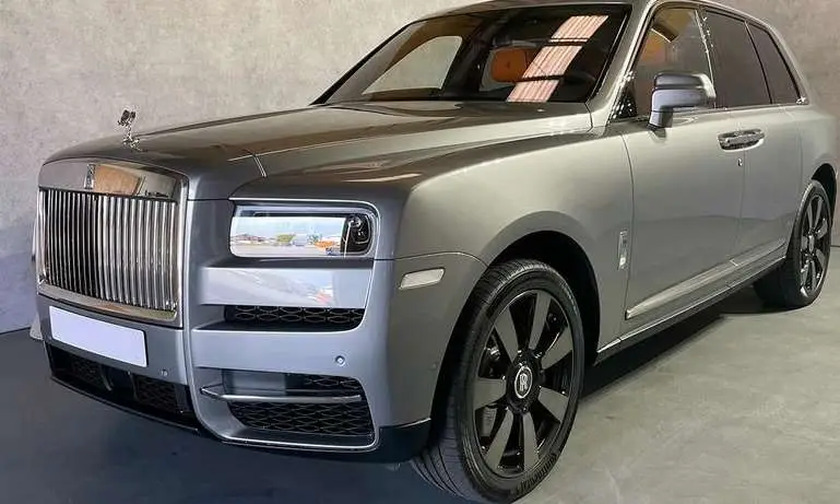 Photo 1 : Rolls-royce Cullinan 2023 Essence