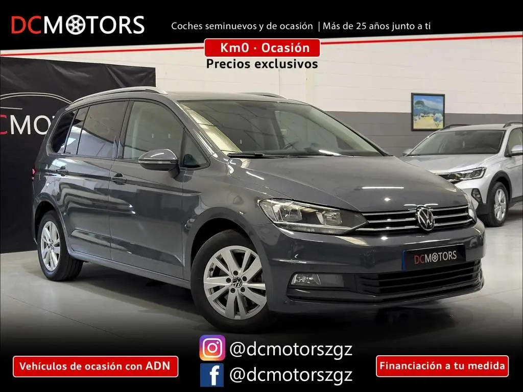 Photo 1 : Volkswagen Touran 2021 Petrol