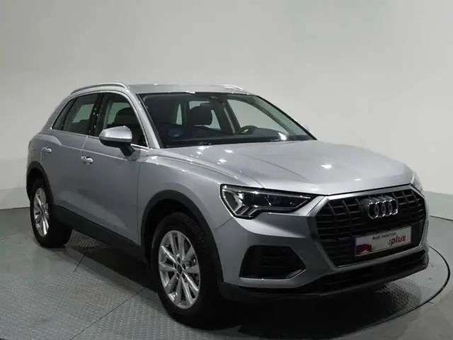 Photo 1 : Audi Q3 2024 Hybrid